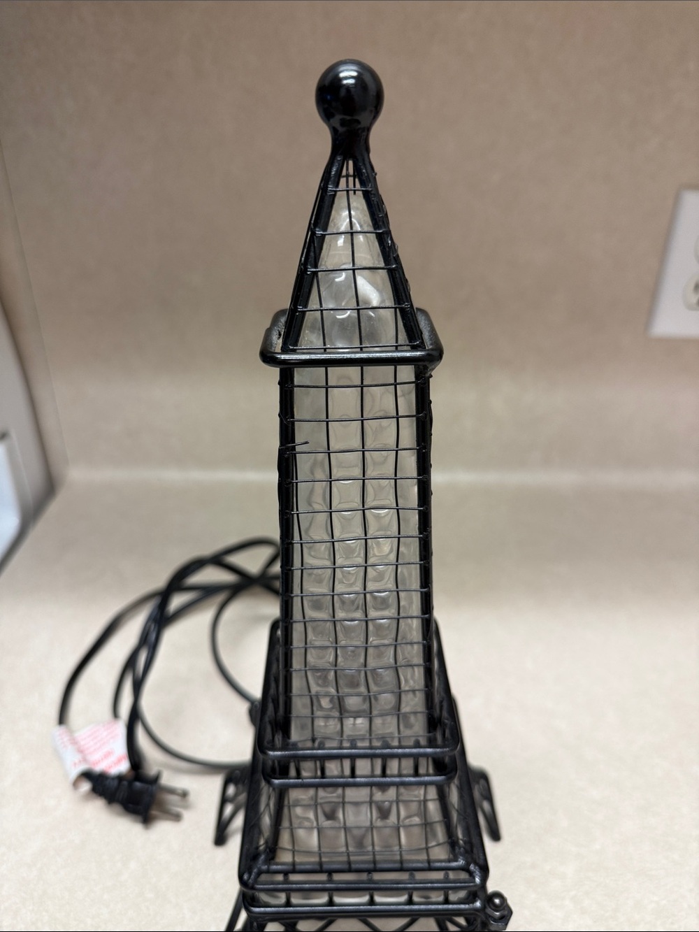 Eiffel Tower Wire Table Lamp - Black - Picture 2 of 7